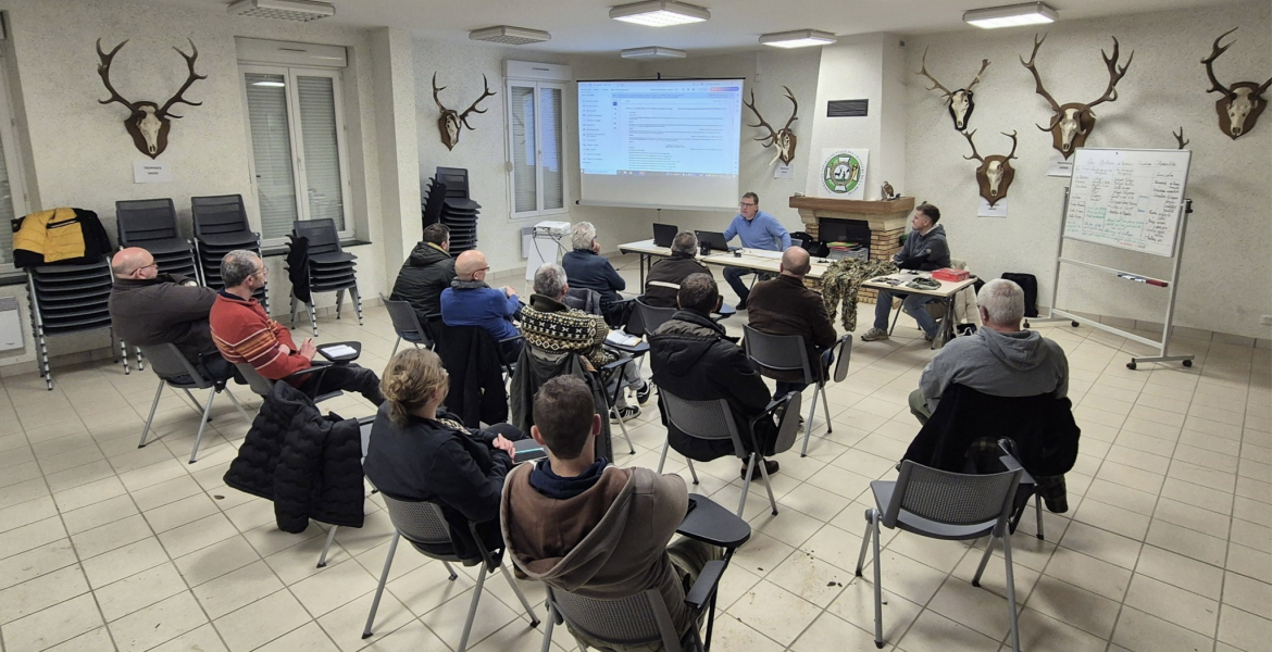 Régulation des corvidés au centre Chevert.  Crédit : AJC 55